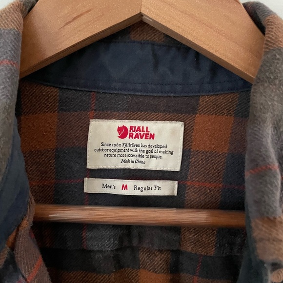 Fjallraven Flannel Shirt (Mens) - Picture 2 of 3